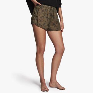 James Perse Island Print Dolphin Short Size 2 $225